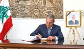 Filename=Minister Wadih Khazen signs register of Pres Elias Hraoui consolences at baabda palace 11 july 2006.jpg
Filesize=227KiB
Dimensions=1600x934
Date added=Sep 17, 2006 Minister Wadih Khazen signs register of Pres Elias Hraoui consolences at baabda palace 11 july 2006.jpg